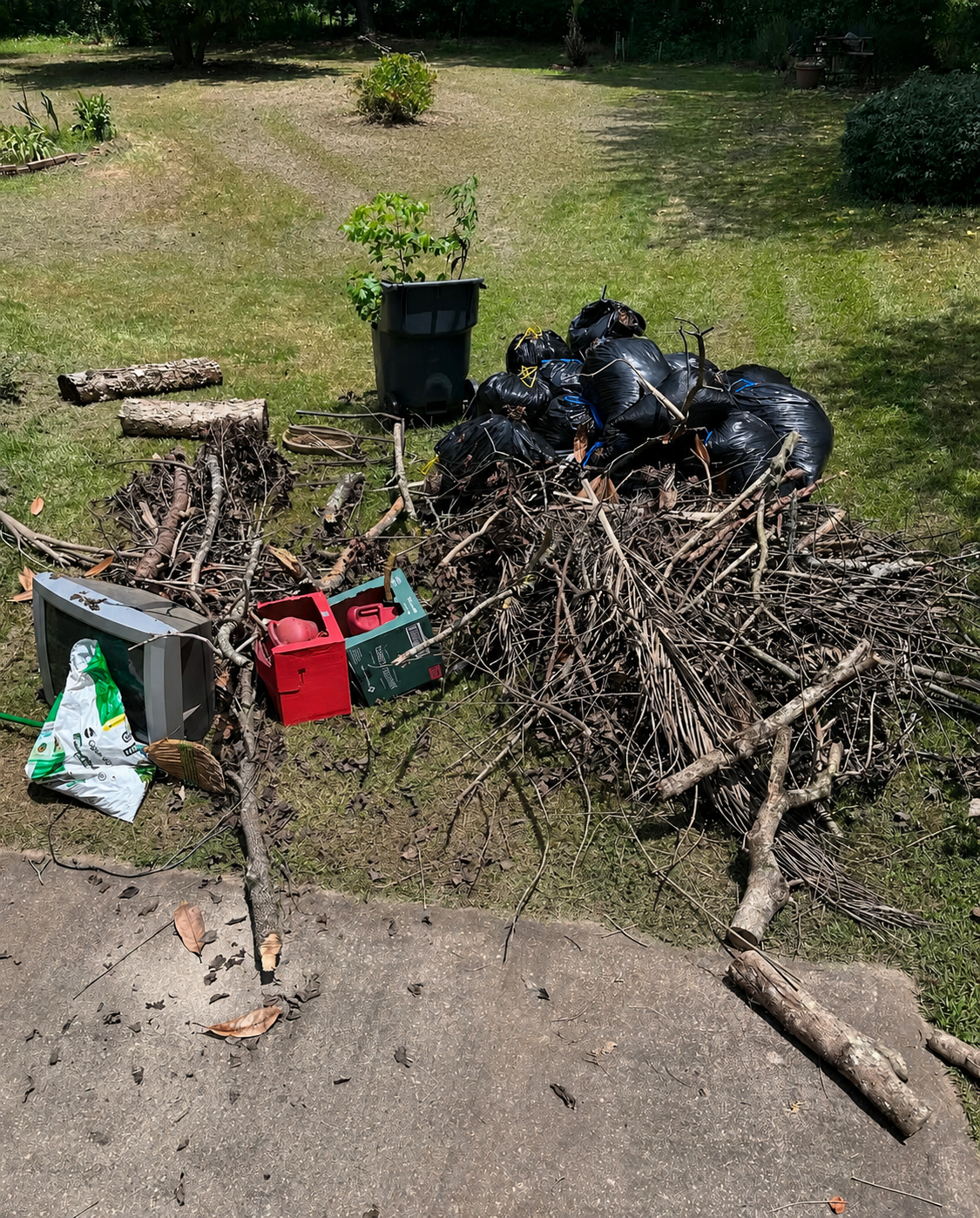 Outdoor Debris Removal before service